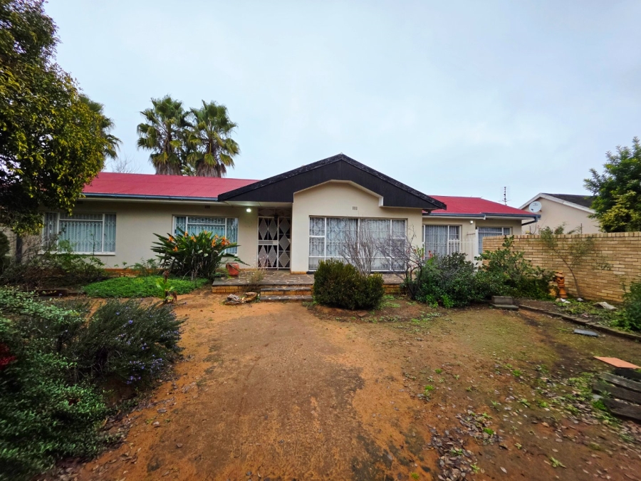 15 Bedroom Property for Sale in Universitas Free State
